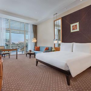 Grand King Room